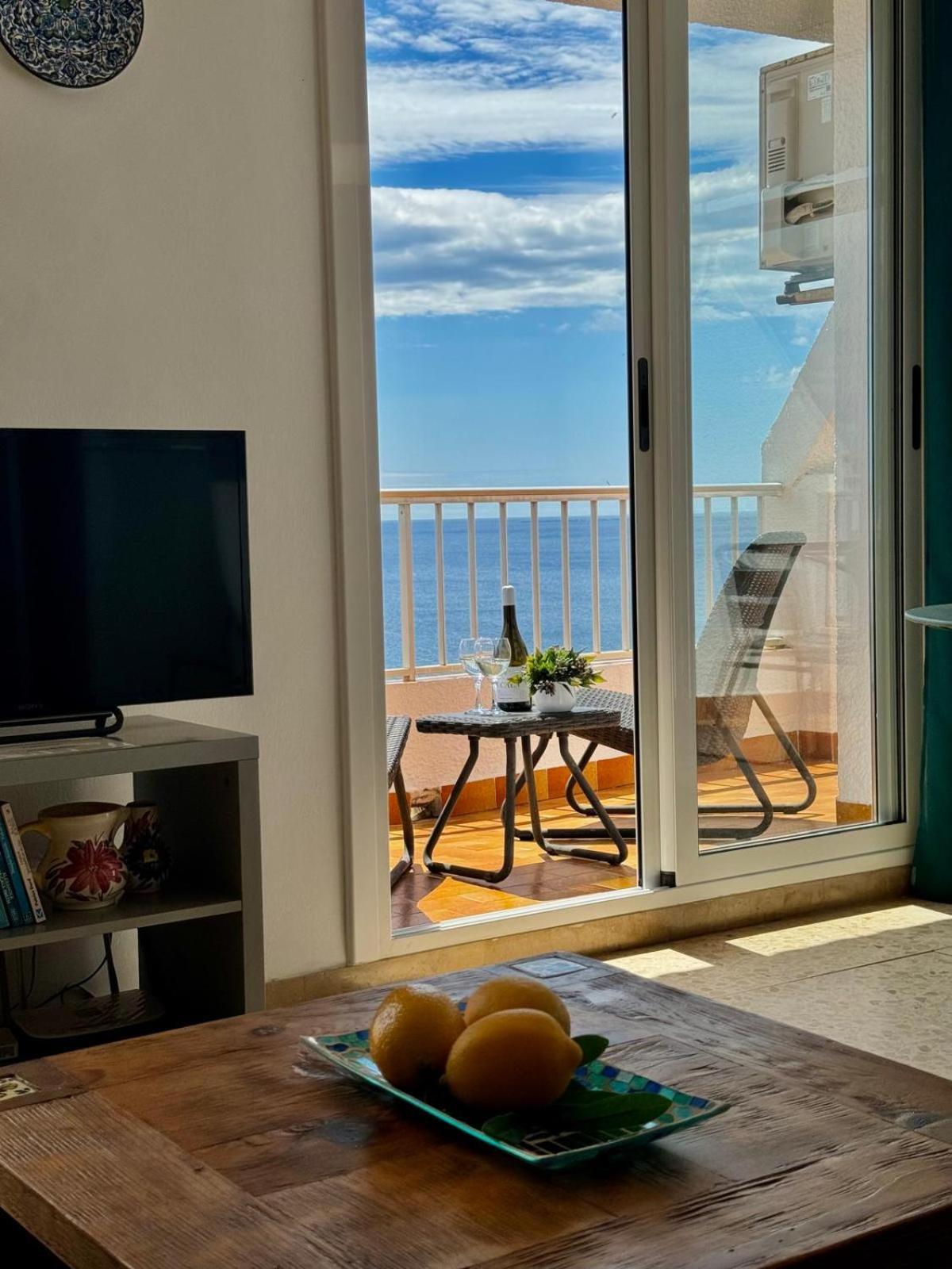 Charming Sea Front 3 Bedroom Apartment - Incredible Views! Л'Аметла де Мар Екстериор снимка
