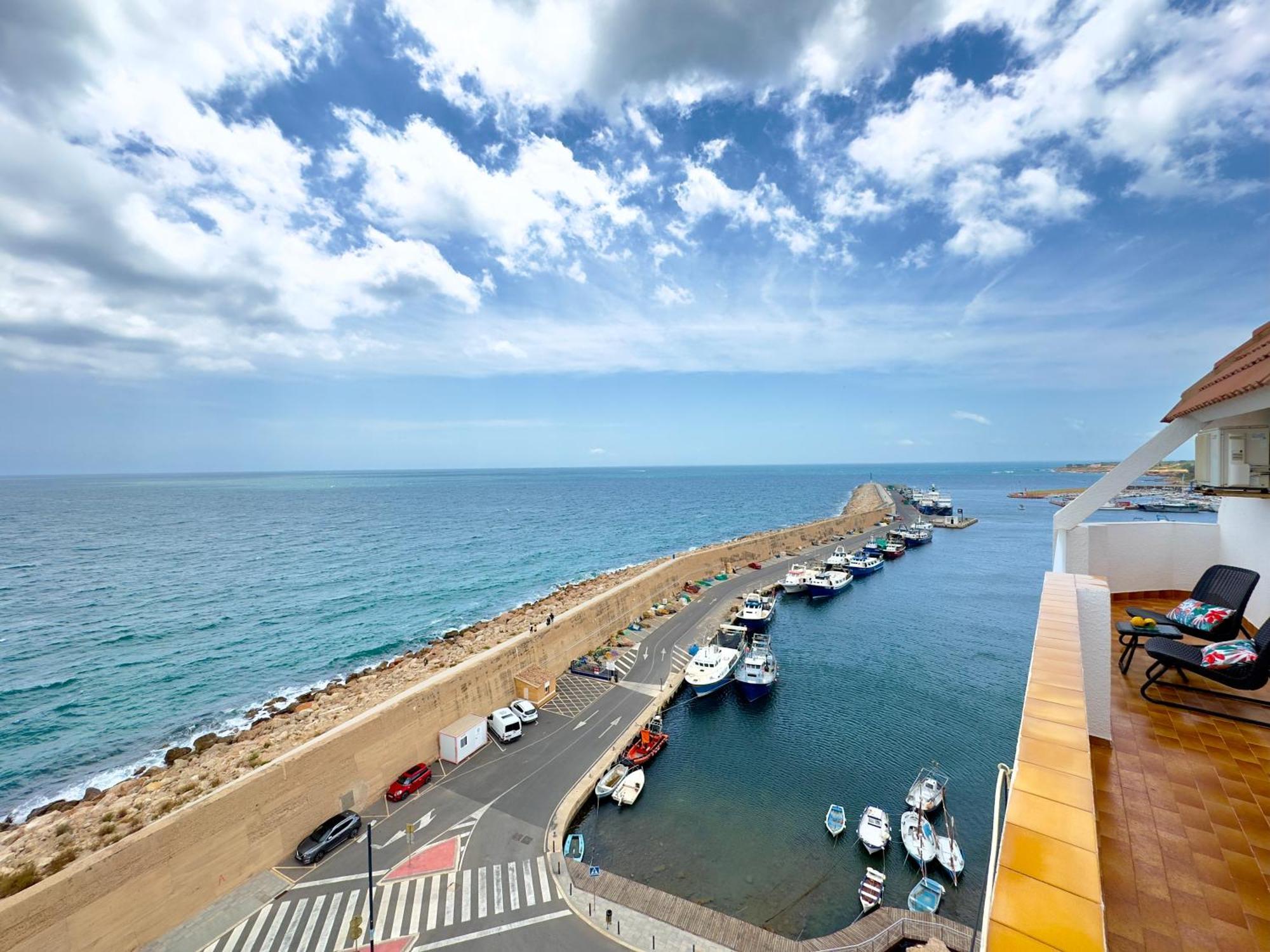 Charming Sea Front 3 Bedroom Apartment - Incredible Views! Л'Аметла де Мар Екстериор снимка